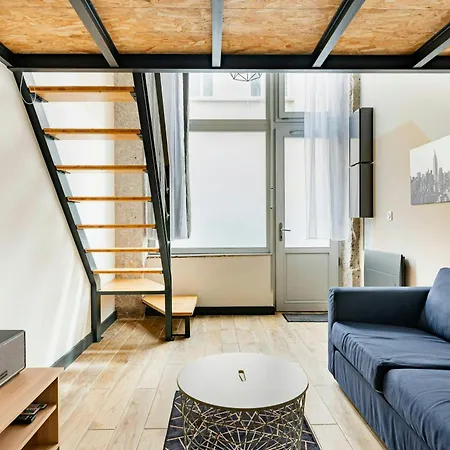 Hypercentre Tram Design Apartment